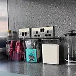 فندق مبيت وإفطار The Bluebird Ii ليدز