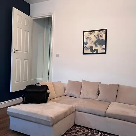 The Bluebird Ii Bed & Breakfast Leeds (West Yorkshire)